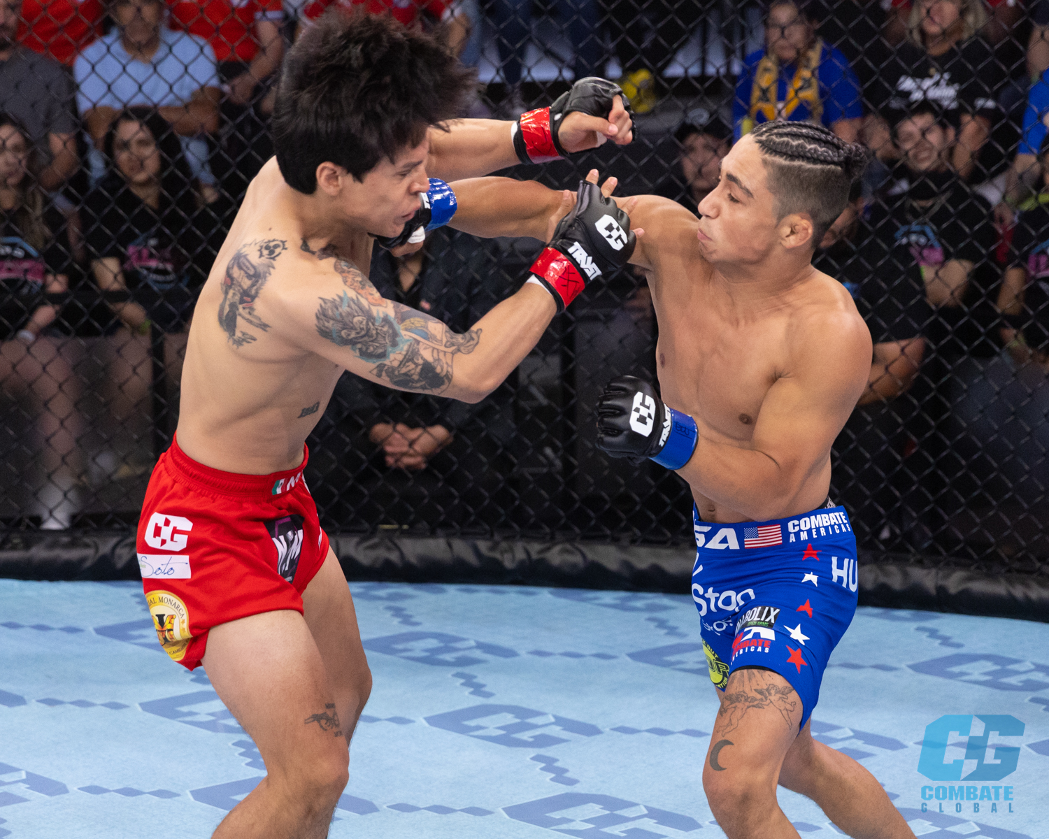 Ryan Ocasio landing a punch at Combate Global